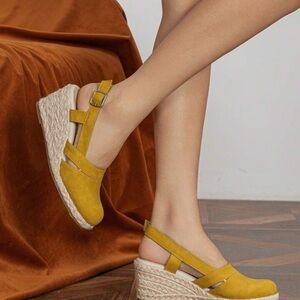 NWOT Easy Street Stargaze Espadrille Slingback Wedges